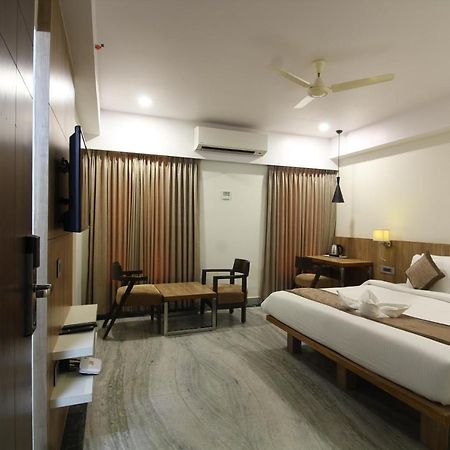Treebo Seaesta Rk Beach Visákhapatnam Kültér fotó