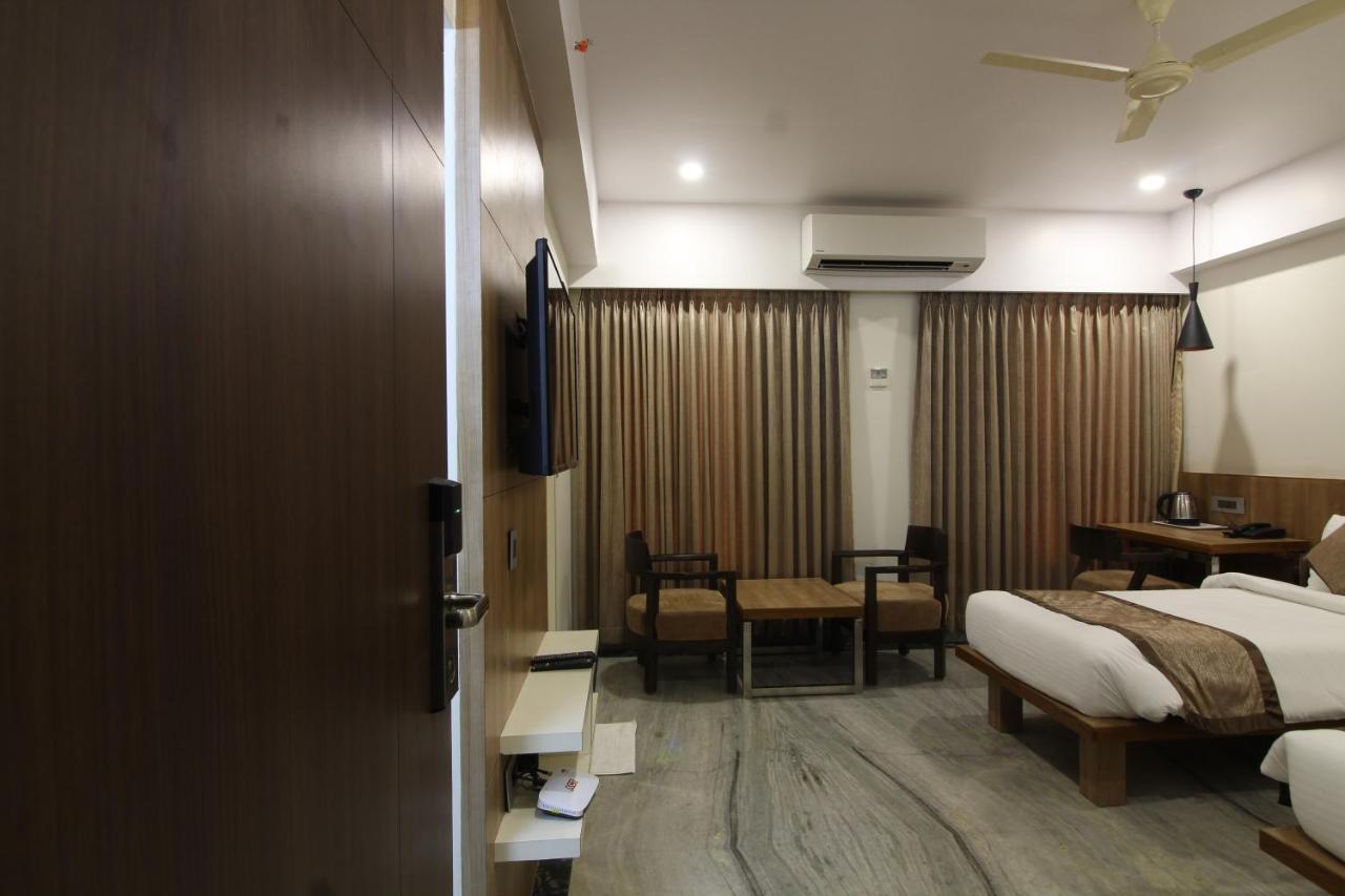 Treebo Seaesta Rk Beach Visákhapatnam Kültér fotó