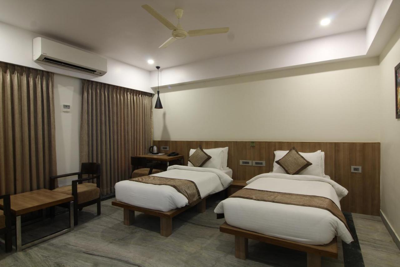 Treebo Seaesta Rk Beach Visákhapatnam Kültér fotó